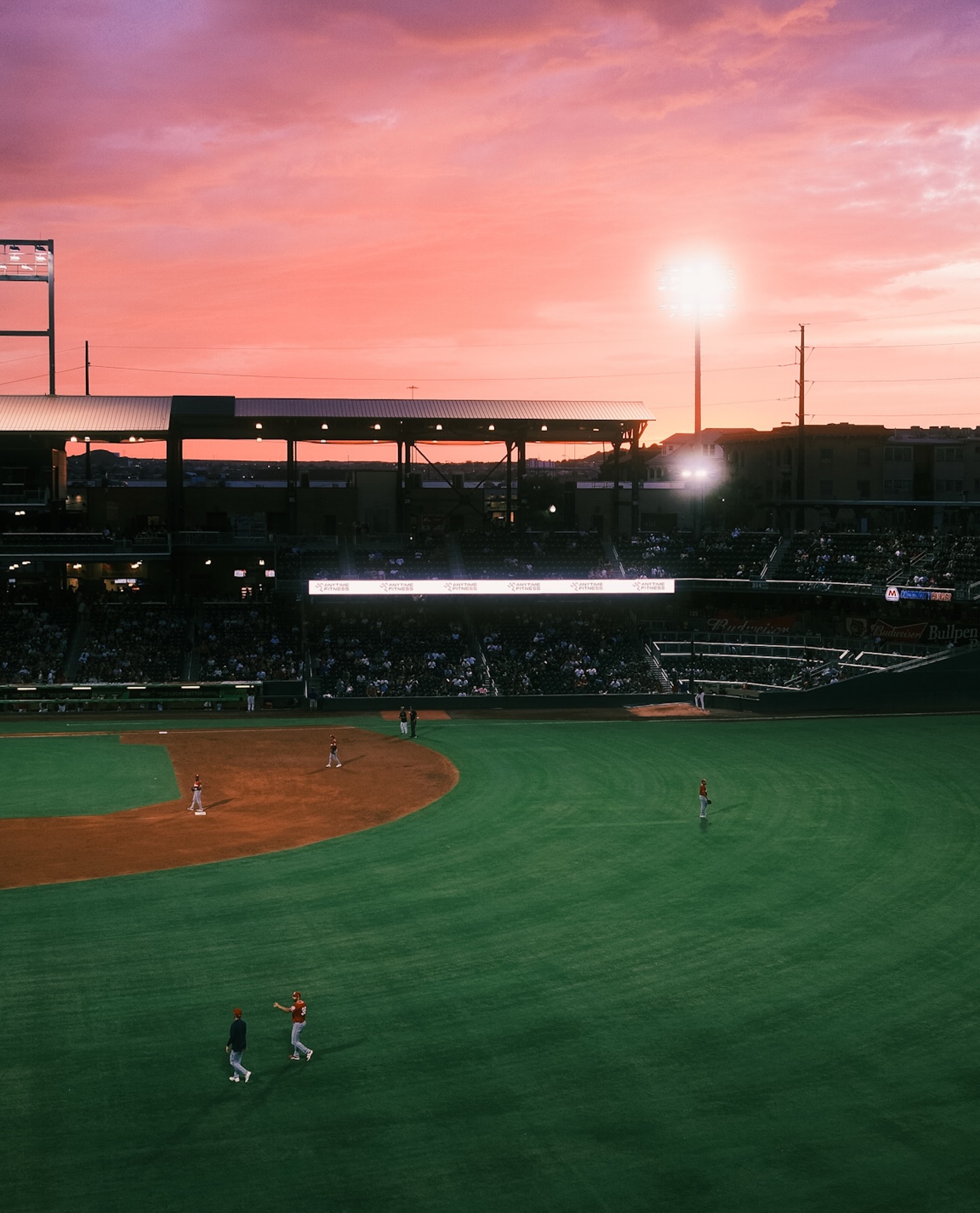 Catch the action just a short drive away from Verdancia! Cheer on the El Paso Chihuahuas, the Triple-A affiliate of the San Diego Padres, and experience all the excitement of minor league baseball. Don’t miss the action! 

📸: @epchihuahuas
Get more information at milb.com/el-paso.