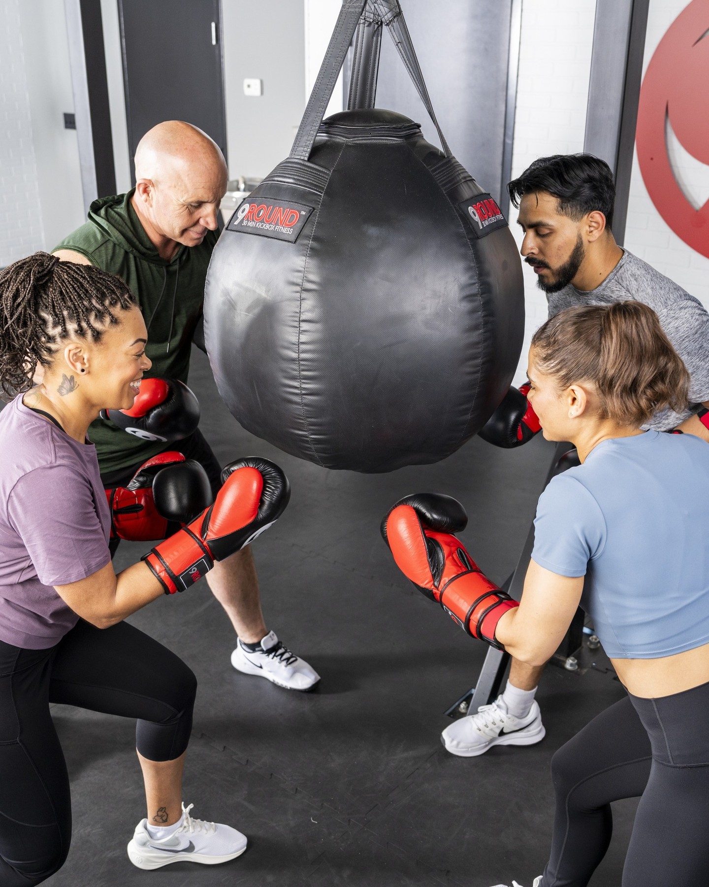 Down the road in Horizon City, check out our friends at @9roundofficial! 

This high‑energy kickboxing and circuit‑training studio packs a punch in just 30 minutes, a workout your fitness goals are sure to hit, all close to home.

📸: @9roundofficial
Learn more about them at 9round.com.
